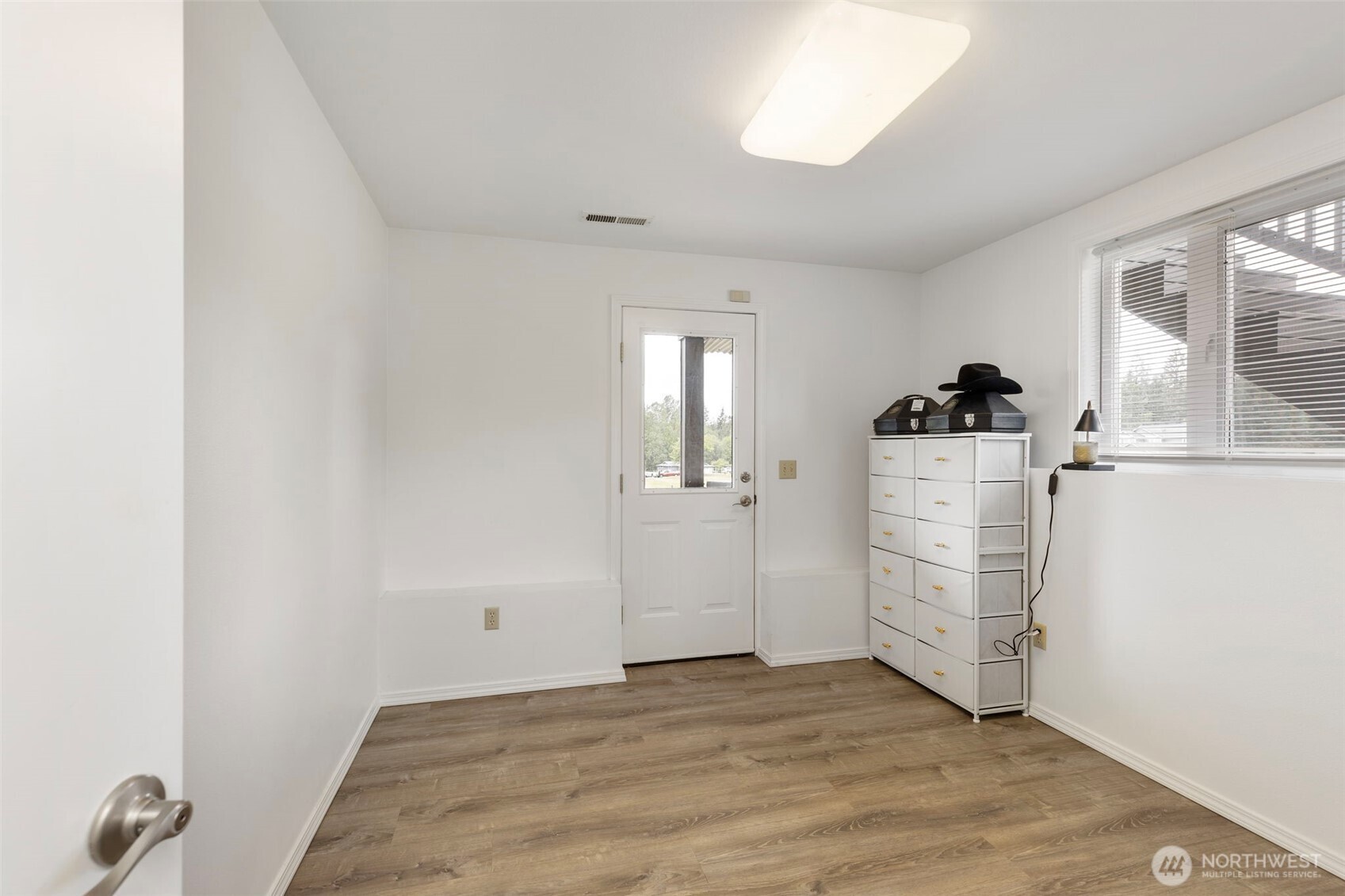 14110 Glenwood Road Southwest Port Orchard, WA 98367 - Photo 23 of 40 a view of a storage & utility room