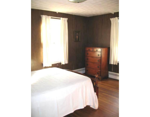 41 Gates Road Shrewsbury, MA 01545 - Photo 8 of 9 Gallery Image 8
