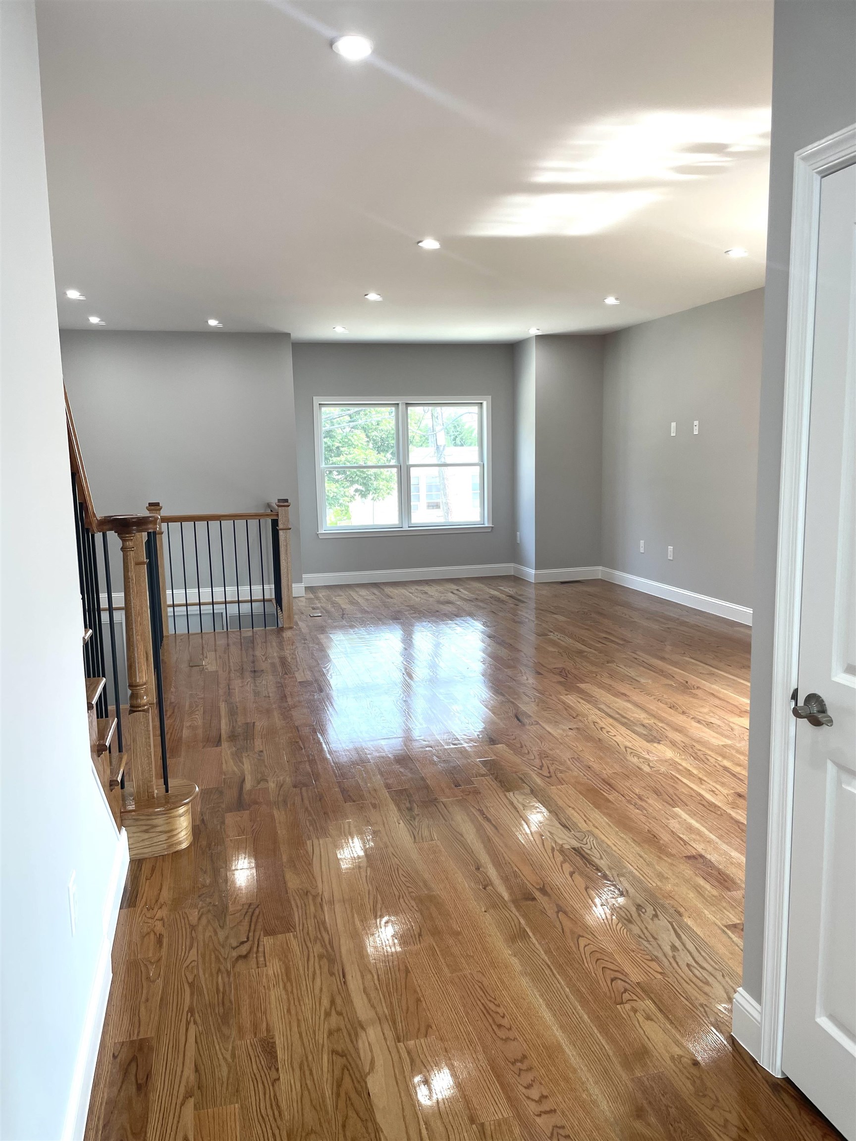 761 A 4th Street, Unit A Secaucus, NJ 07094 - Photo 13 of 34