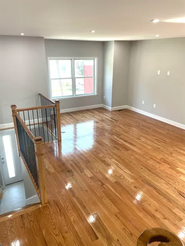 $999,000 | 761 A 4th Street, Unit A, Secaucus, NJ 07094