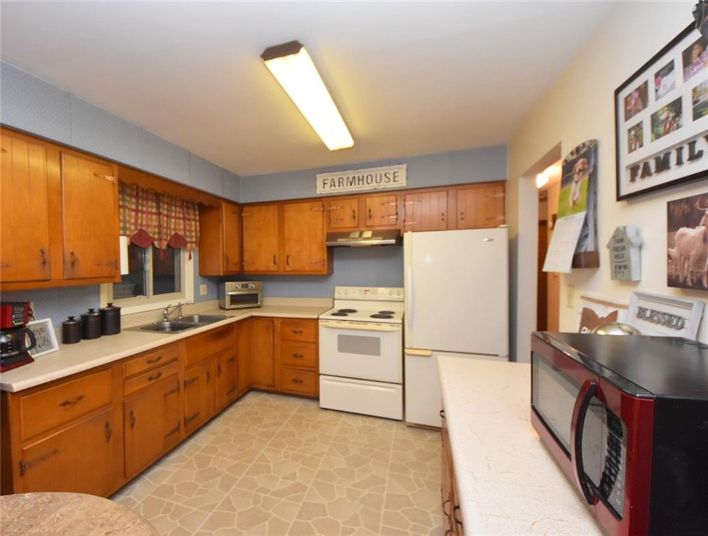 14 Ridgewood Way New Castle, PA 16105 - Photo 6 of 17 Gallery Image 6