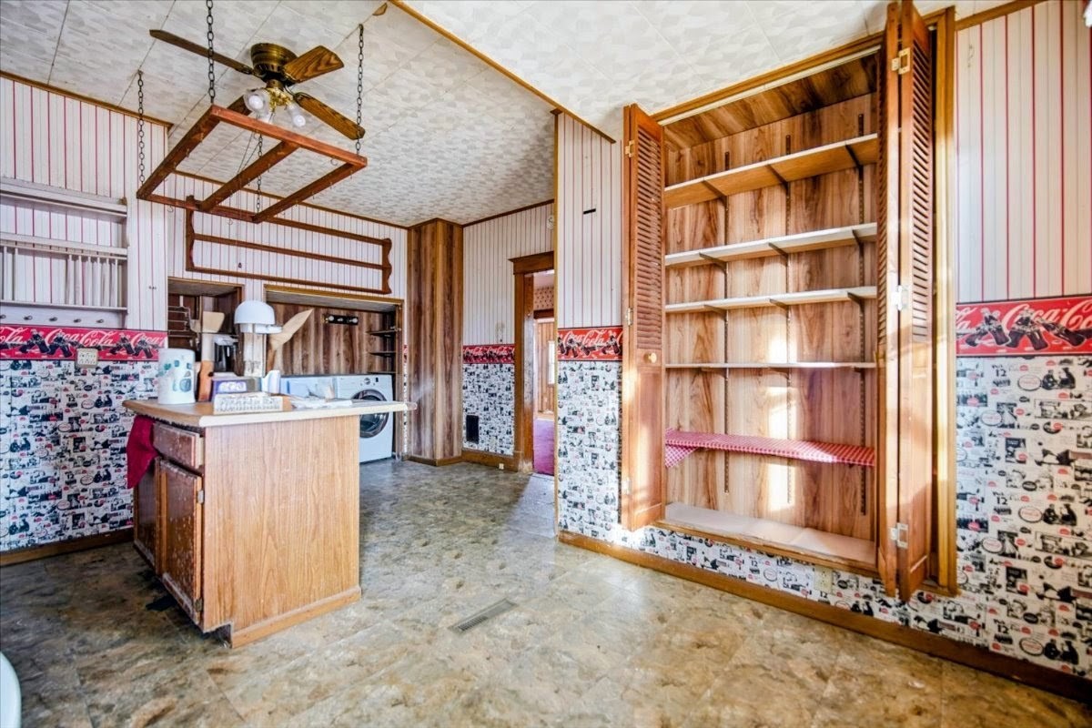 410 North Main Street Le Roy, IL 61752 - Photo 7 of 23