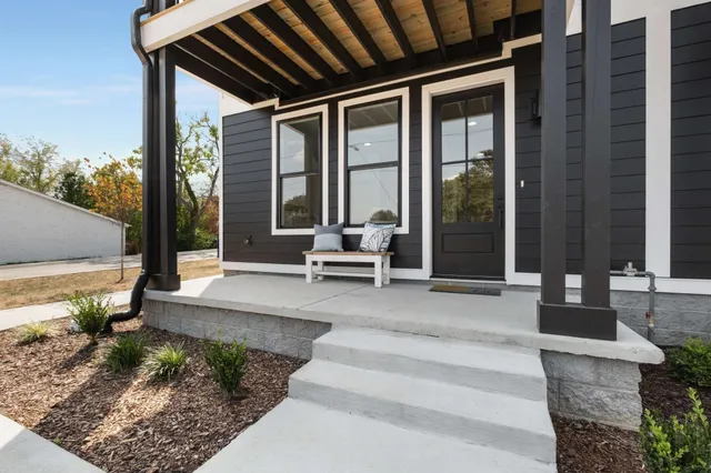 $2,900 | 1806 Lischey Avenue, Unit 3, Nashville, TN 37207