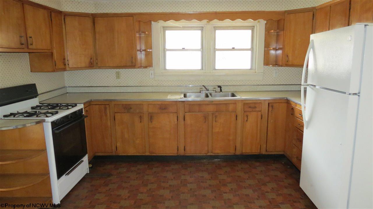 1210 Pleasant Valley Road Fairmont, WV 26554 - Photo 2 of 17 Gallery Image 2