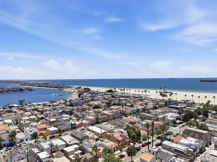 $1,599,000 | 118 Glendora Avenue, Long Beach, CA 90803