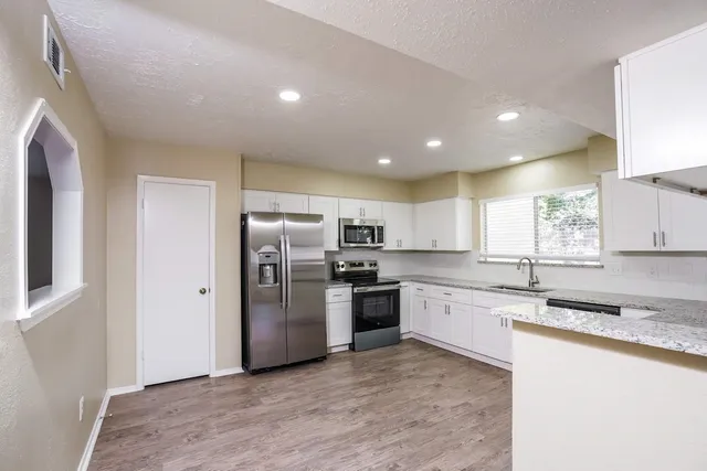 $1,995 | 4402 Dawn Creek Lane, Spring, TX 77388