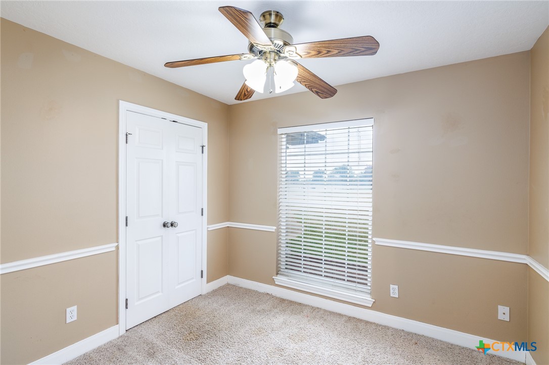 1506 Harwood Road Luling, TX 78648 - Photo 22 of 36