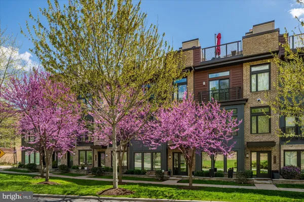 $1,350,000 | 406 Barlow Place, Bethesda, MD 20814