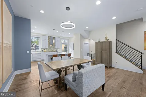 $1,290,000 | 406 Barlow Place, Bethesda, MD 20814