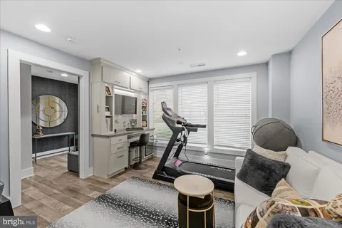 $1,290,000 | 406 Barlow Place, Bethesda, MD 20814