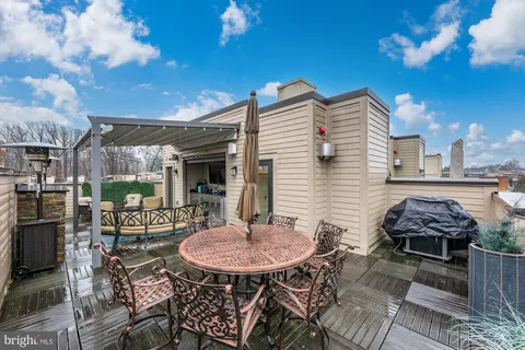 $1,290,000 | 406 Barlow Place, Bethesda, MD 20814