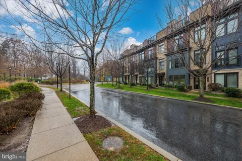 $1,290,000 | 406 Barlow Place, Bethesda, MD 20814