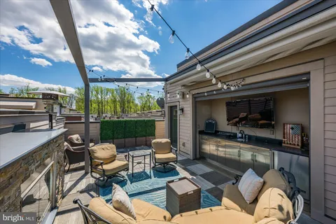 $1,290,000 | 406 Barlow Place, Bethesda, MD 20814