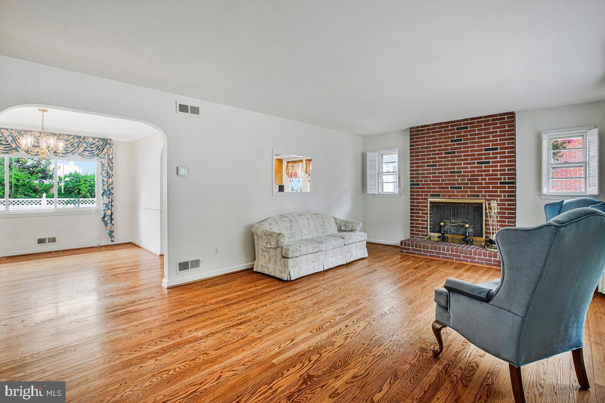 5606 Park Road Brooklyn, MD 21225 - Photo 3 of 19