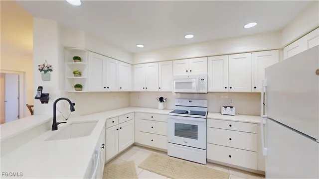 $389,900 | 9130 Bayberry Bend, Unit 103, Fort Myers, FL 33908