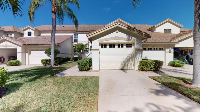 $389,900 | 9130 Bayberry Bend, Unit 103, Fort Myers, FL 33908