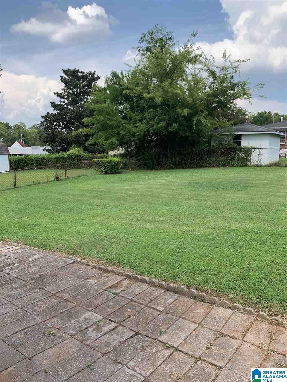 809 Goldwire Way Southwest Birmingham, AL 35211 - Photo 2 of 12