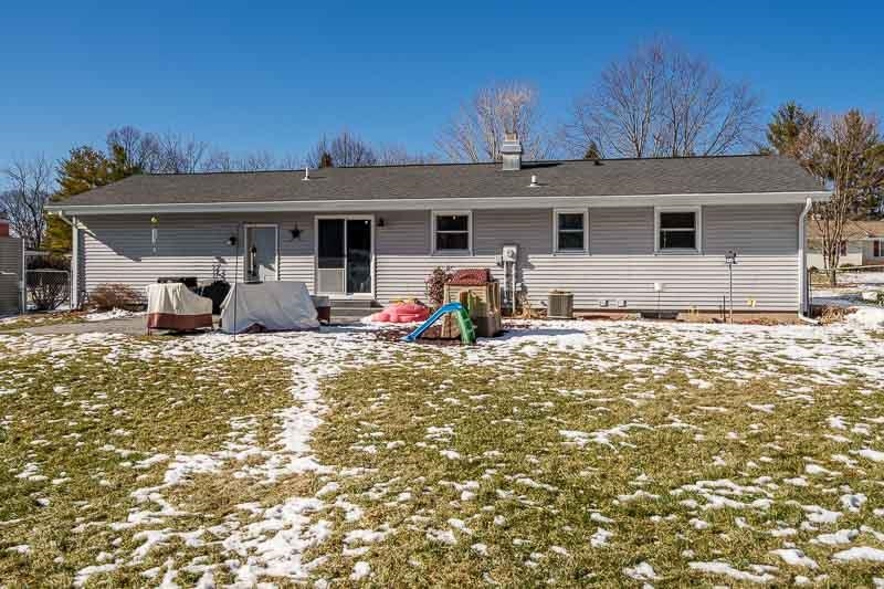 403 Hart Drive Clinton, WI 53525 - Photo 30 of 33