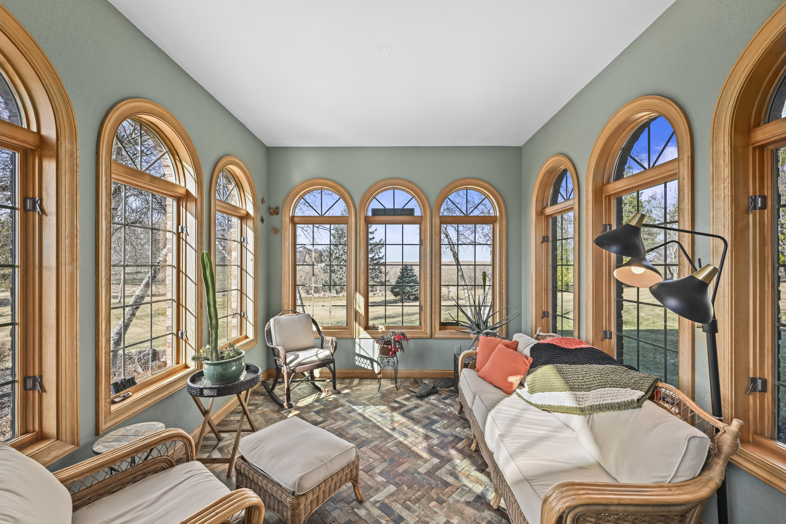 W3730 Decora Road Hubbard, WI 53032 - Photo 14 of 41 Sunroom