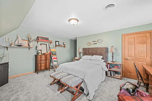 $1,100,000 | W3730 Decora Road, Hubbard, WI 53032