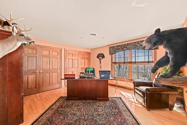 $1,100,000 | W3730 Decora Road, Hubbard, WI 53032