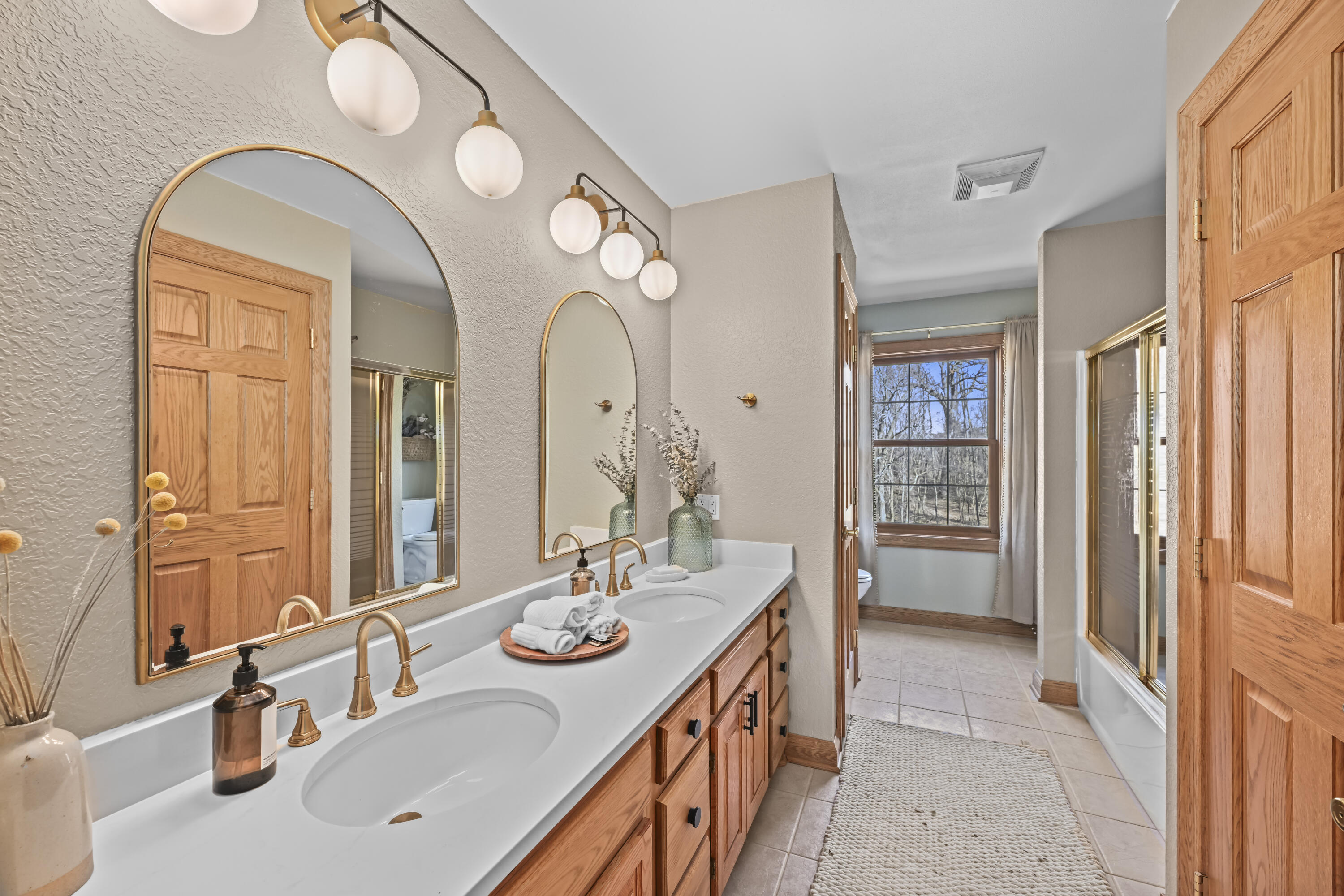 W3730 Decora Road Hubbard, WI 53032 - Photo 24 of 41 2nd Bath Up