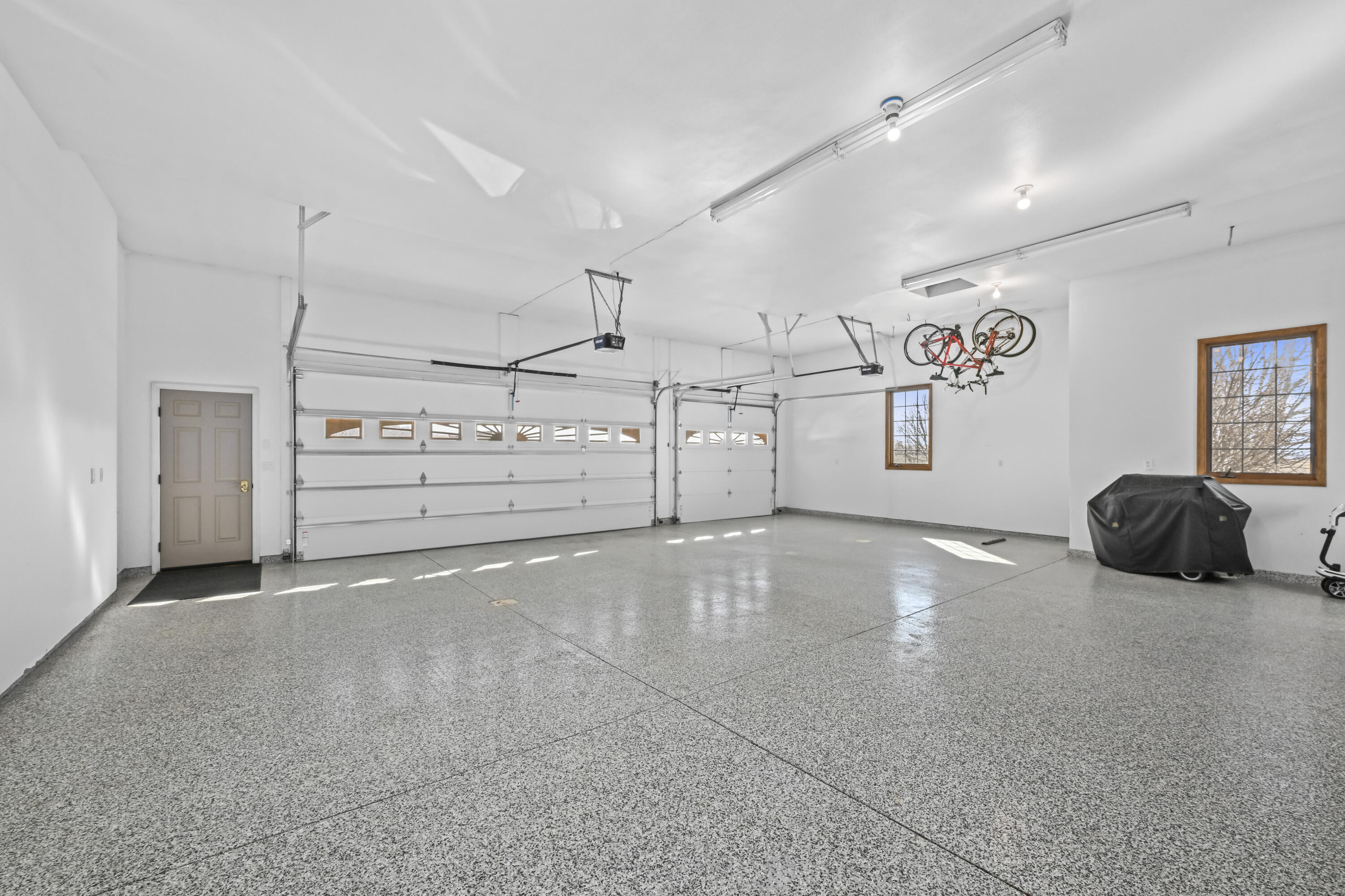 W3730 Decora Road Hubbard, WI 53032 - Photo 26 of 41 Garage/Epoxy Floor