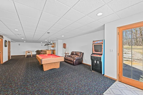 $1,100,000 | W3730 Decora Road, Hubbard, WI 53032