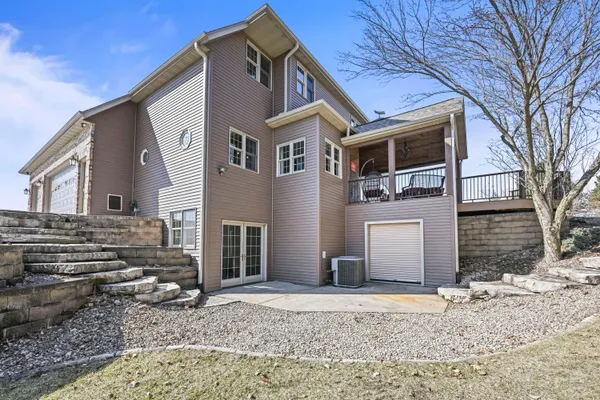 $1,100,000 | W3730 Decora Road, Hubbard, WI 53032
