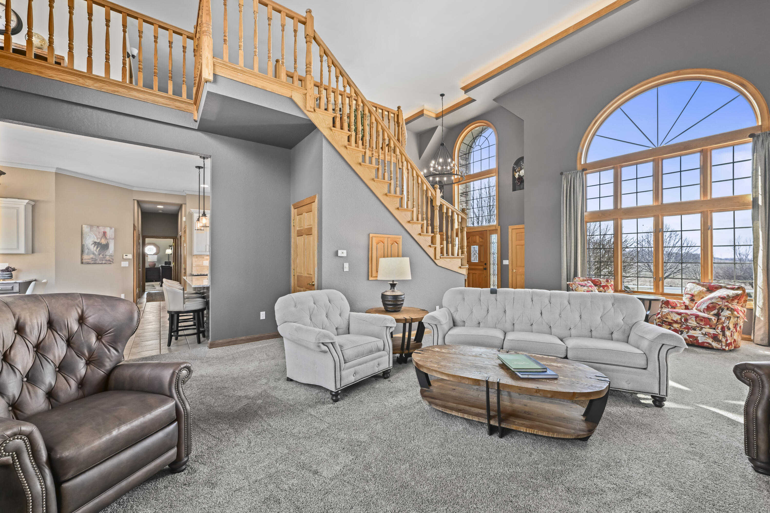 W3730 Decora Road Hubbard, WI 53032 - Photo 5 of 41 Living Room