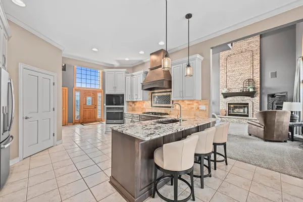$1,100,000 | W3730 Decora Road, Hubbard, WI 53032