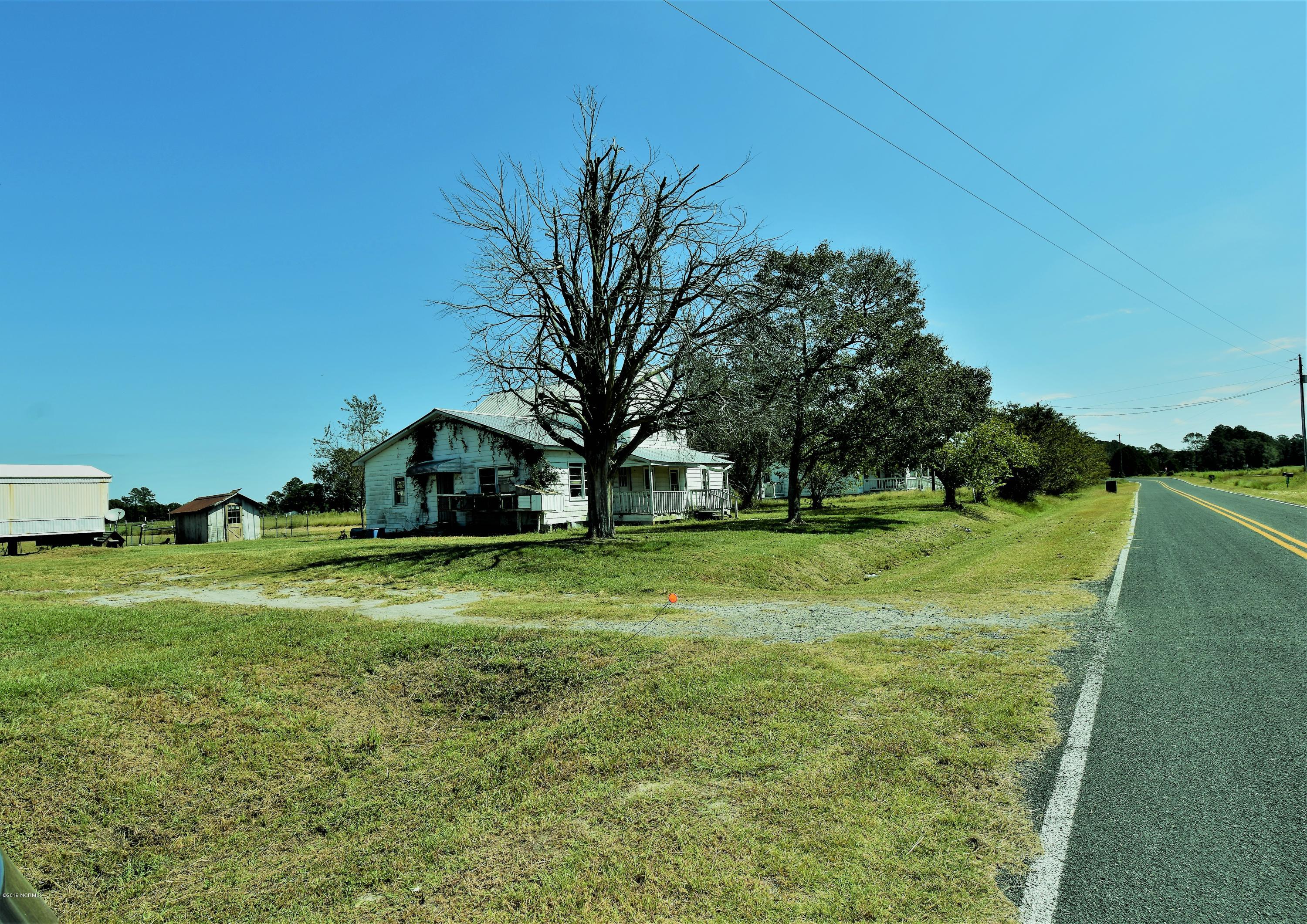 799 Plantation Road Trenton, NC 28585 - Photo 3 of 10 DSC_0009