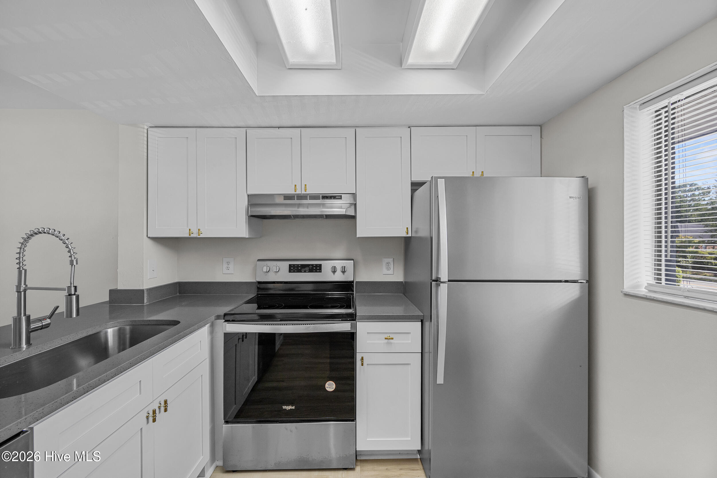 4459 Holly Tree Road Wilmington, NC 28412 - Photo 5 of 26 Gallery Image 5