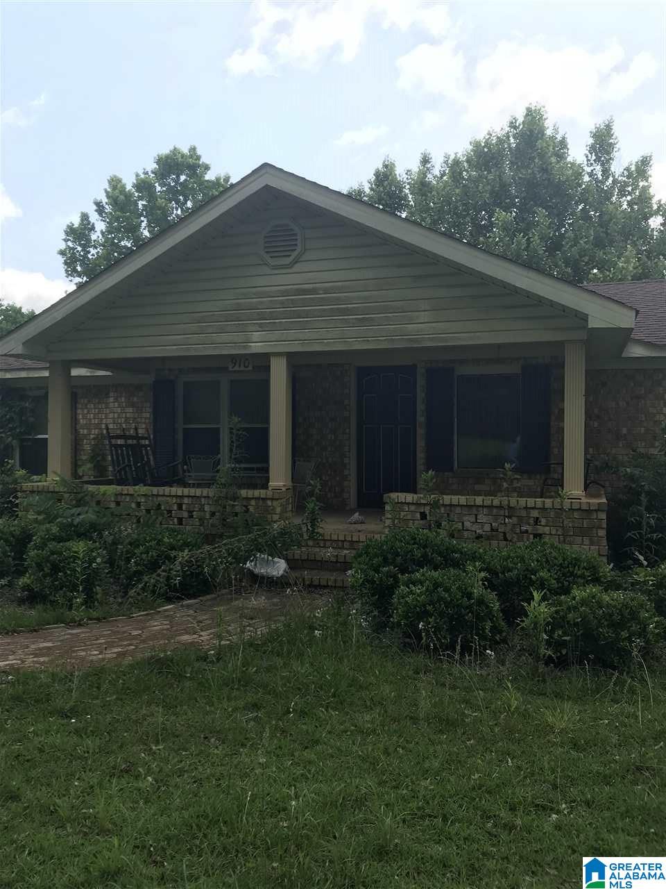 910 County Road 33 Calera, AL 35040 - Photo 1 of 2