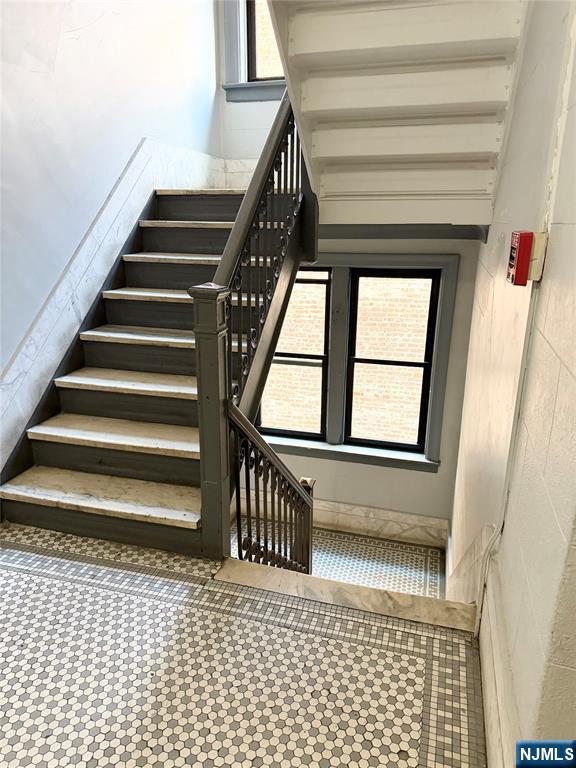 3718 Park Avenue, Unit D4 Weehawken, NJ 07086 - Photo 21 of 25 a view of entryway