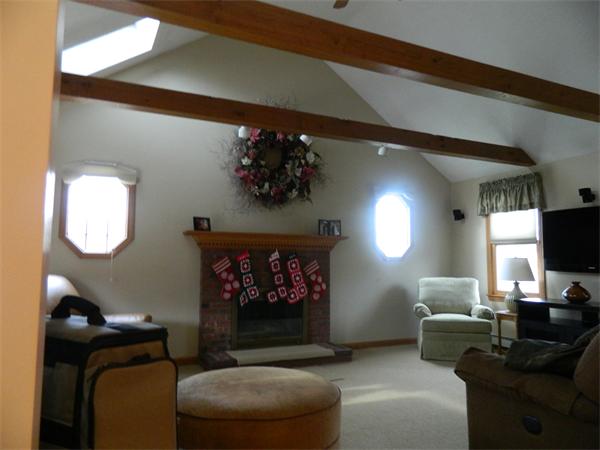 161 Old Farm Road Abington, MA 02351 - Photo 2 of 11