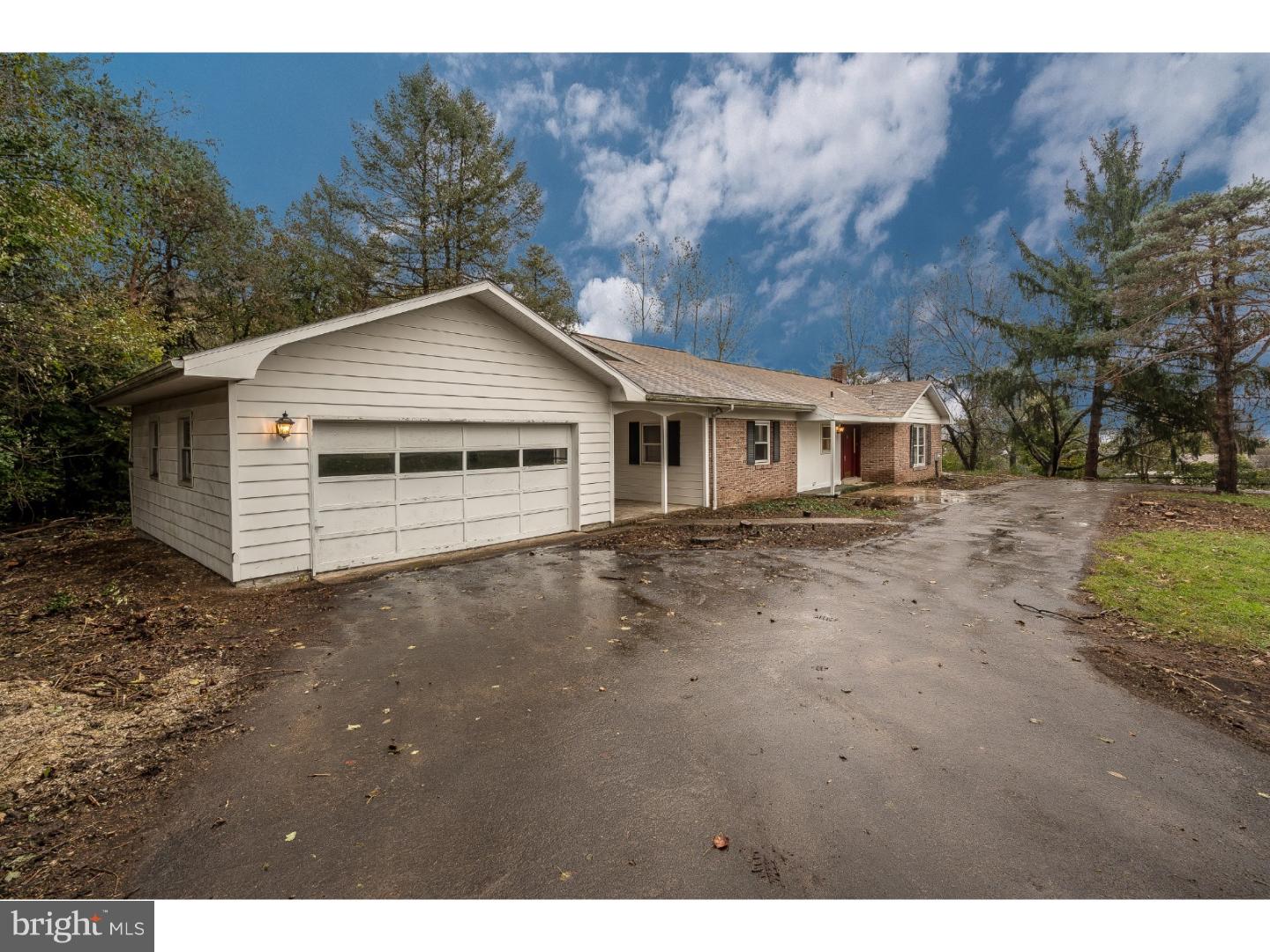 850 Miller Road Reading, PA 19608 - Photo 4 of 25