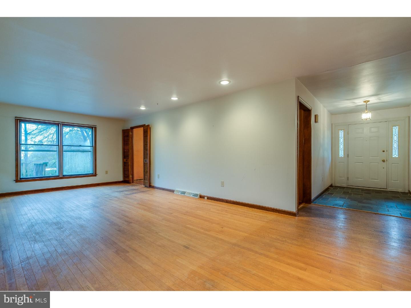 850 Miller Road Reading, PA 19608 - Photo 7 of 25