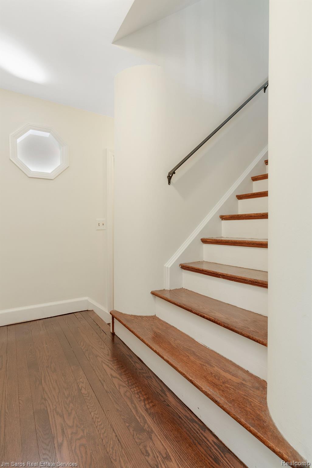 1689 Broadstone Road Grosse Pointe, MI 48236 - Photo 16 of 35 Gallery Image 16