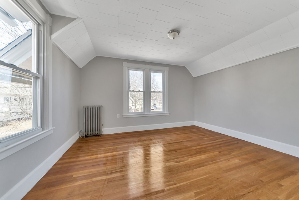 41 Mcknight Street Springfield, MA 01109 - Photo 18 of 27 Gallery Image 18