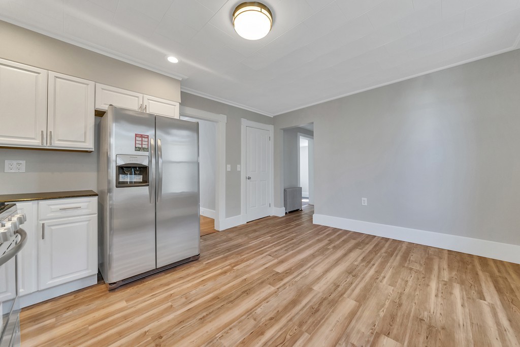 41 Mcknight Street Springfield, MA 01109 - Photo 2 of 27 Gallery Image 2