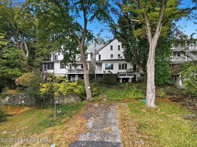 a picture of floor plan