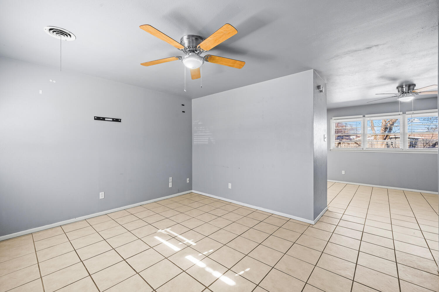 5522 17th Street Lubbock, TX 79416 - Photo 5 of 22 a view of an empty room