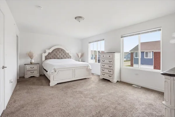 $312,900 | 1033 Gillespie Lane, Yorkville, IL 60560