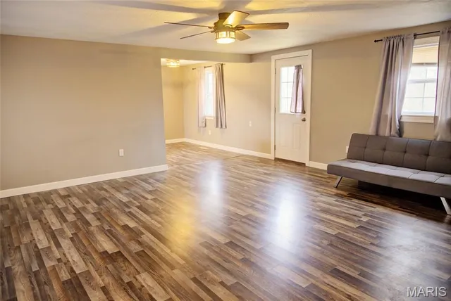 $195,000 | 10771 Crest Road, Dixon, MO 65459