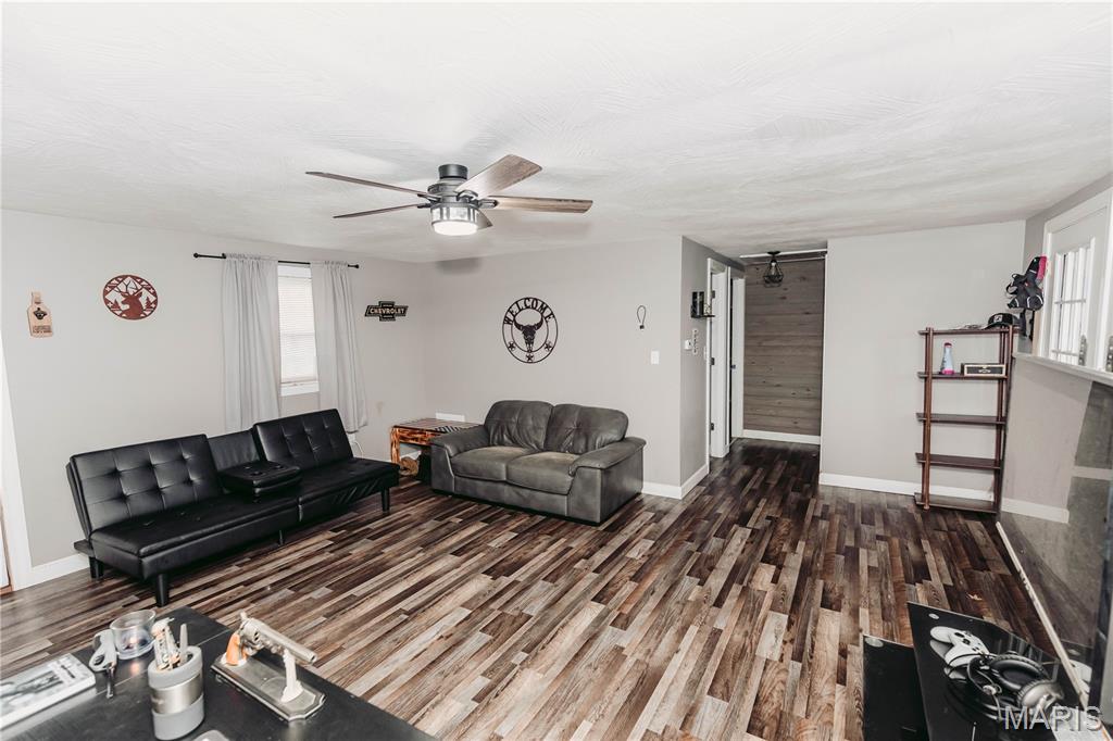 10771 Crest Road Dixon, MO 65459 - Photo 5 of 85