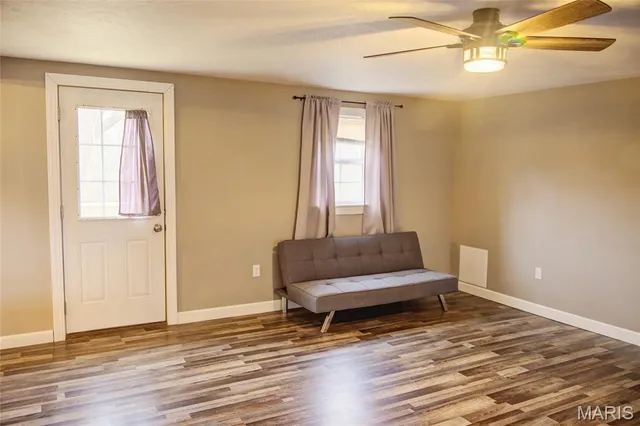 $195,000 | 10771 Crest Road, Dixon, MO 65459