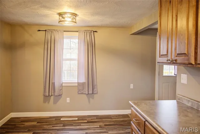 $195,000 | 10771 Crest Road, Dixon, MO 65459