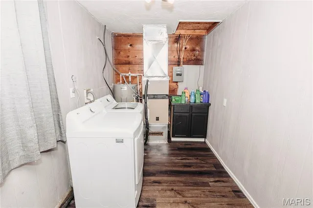 $195,000 | 10771 Crest Road, Dixon, MO 65459