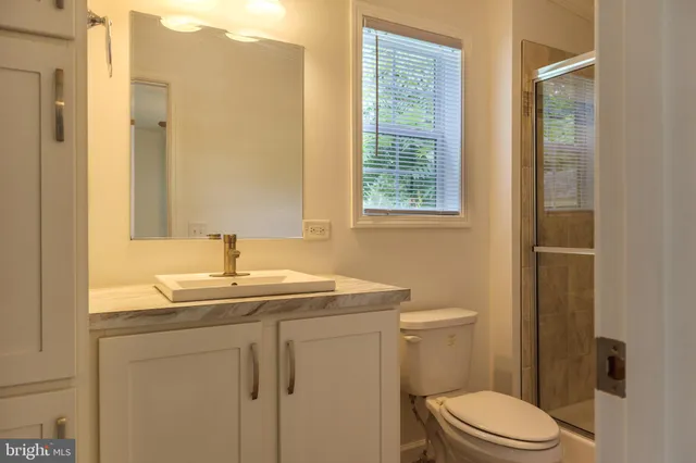 $164,500 | 216 Park Drive, Media, PA 19063